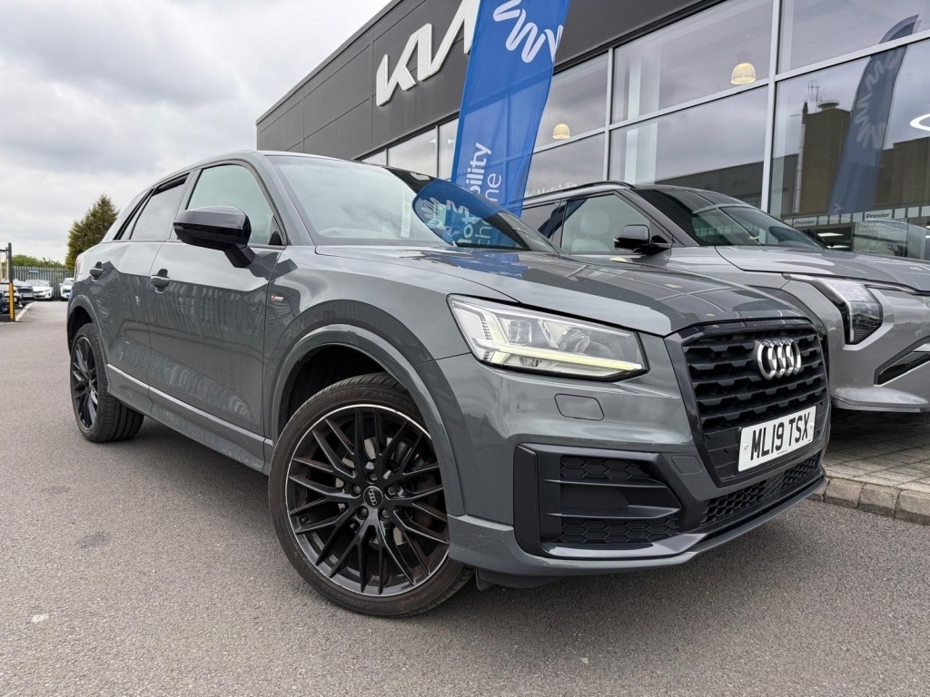 Audi Q2 1.5 Tfsi Black Edition Grey