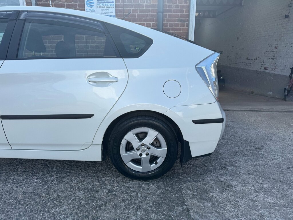 Toyota Prius Blue #45