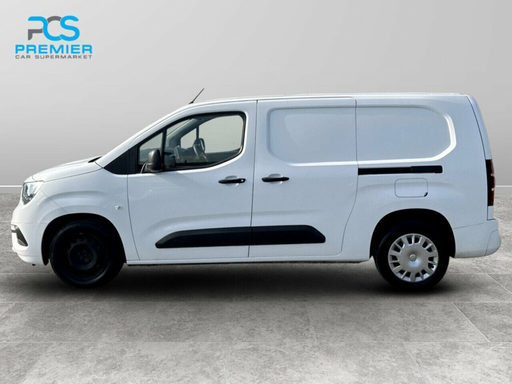 Vauxhall Combo Turbo D 2300 Sportive EJ21PYP White #6