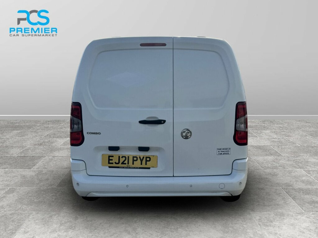 Vauxhall Combo Turbo D 2300 Sportive EJ21PYP White #3