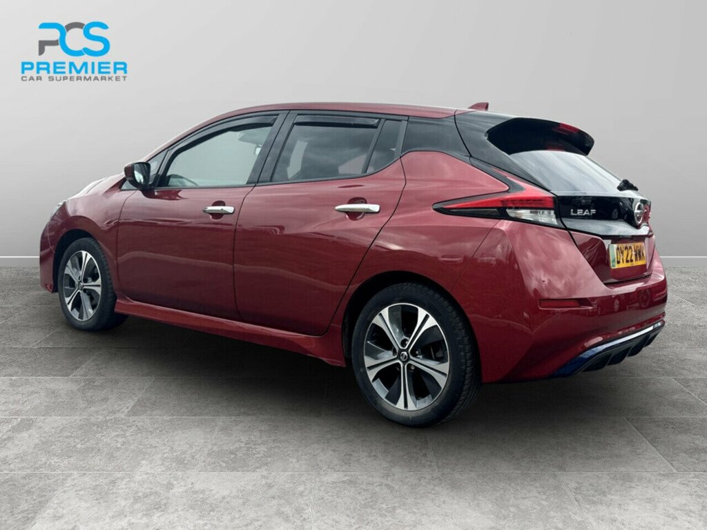 Nissan Leaf N-connecta DY22WWK Red #5