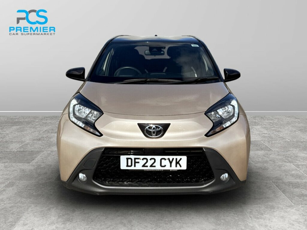 Toyota Aygo X Vvt-i Edge DF22CYK Beige #3