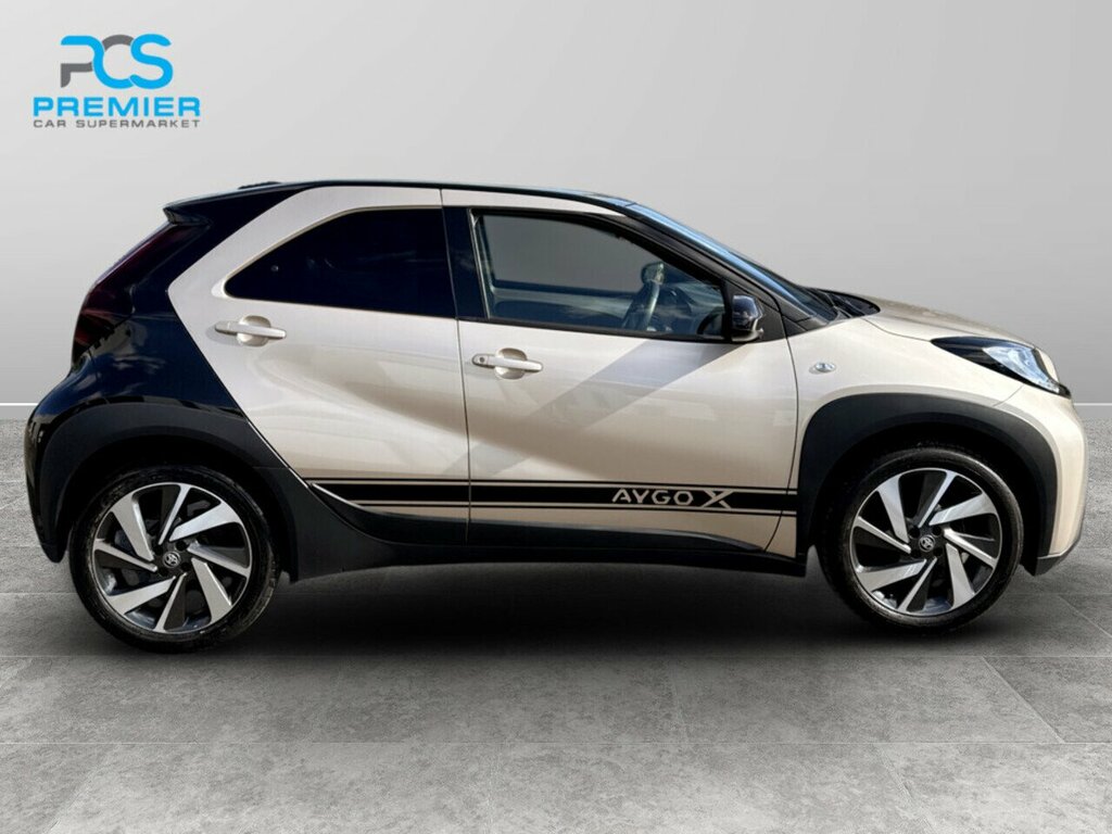 Toyota Aygo X Vvt-i Edge DF22CYK Beige #5