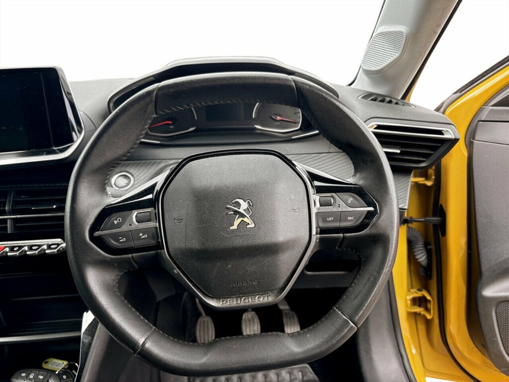 Peugeot 208 Puretech Active Premium GF23OLW Yellow #6