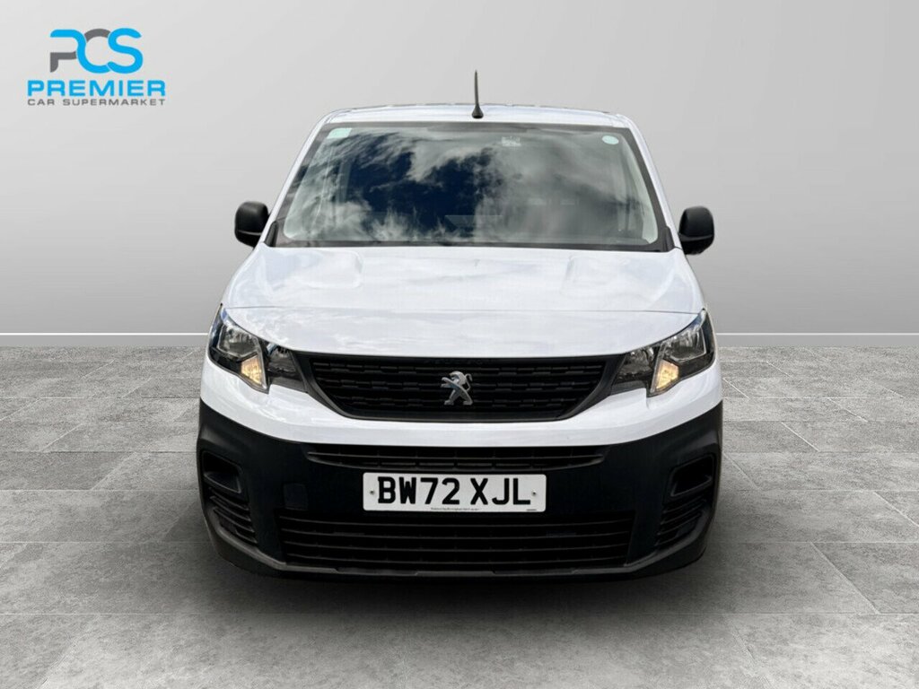 Peugeot Partner Bluehdi 1000 Professional Premium BW72XJL White #4
