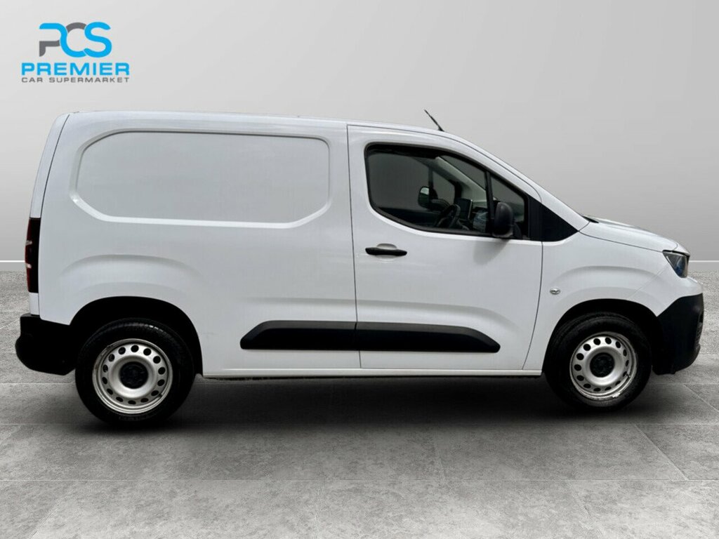 Peugeot Partner Bluehdi 1000 Professional Premium BW72XJL White #5