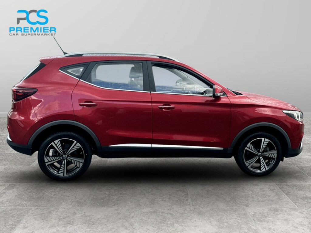 MG ZS Exclusive Red #5