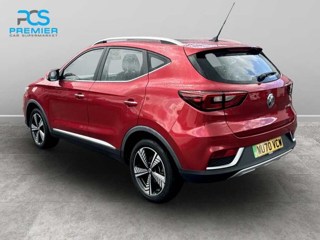 MG ZS Exclusive Red #2