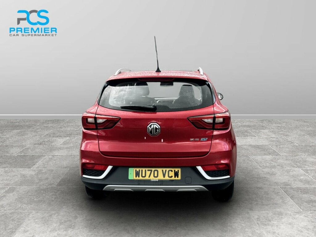 MG ZS Exclusive Red #3