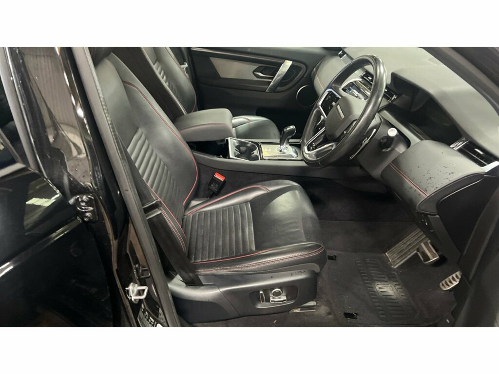 Land Rover Discovery Sport P300e R-dynamic Se FX71SKJ Black #3