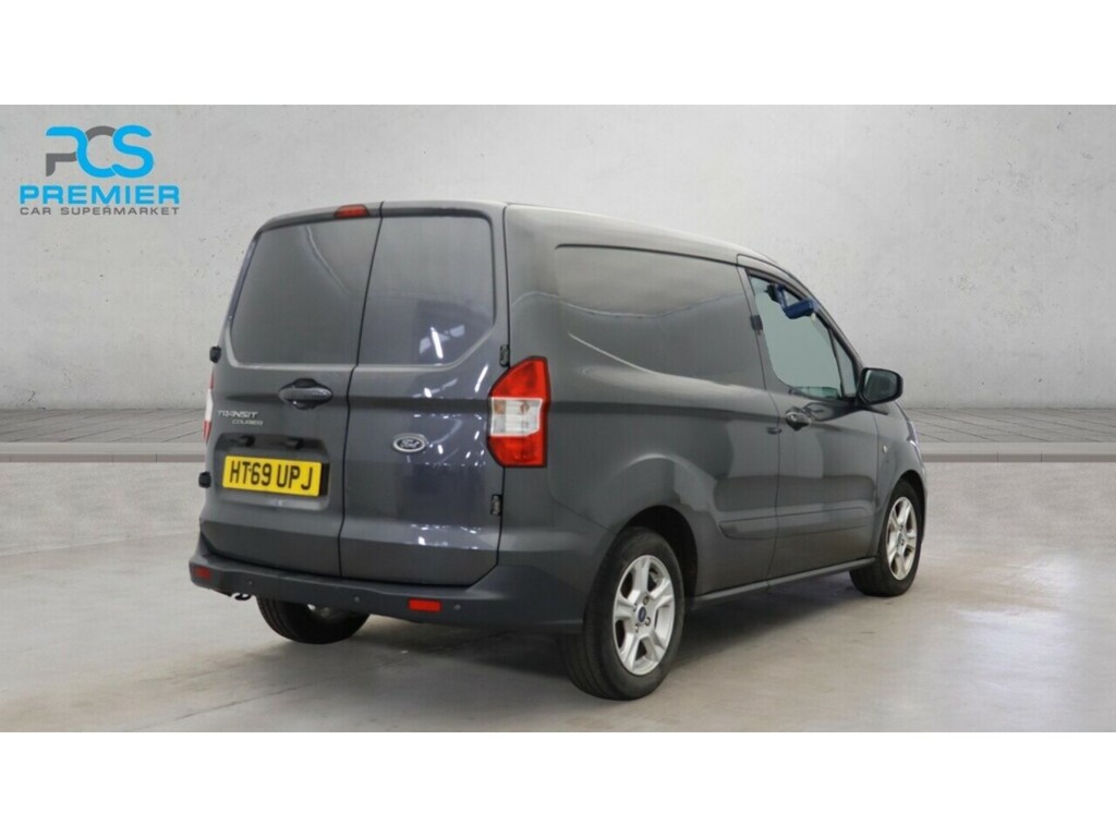 Ford Transit Courier Ecoboost Limited Grey #4