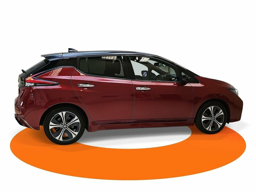 Nissan Leaf Tekna Red #4