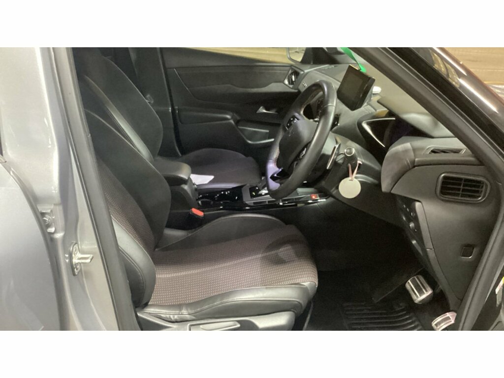 DS DS 3 Crossback Puretech Performance Line AV22HDJ Grey #3