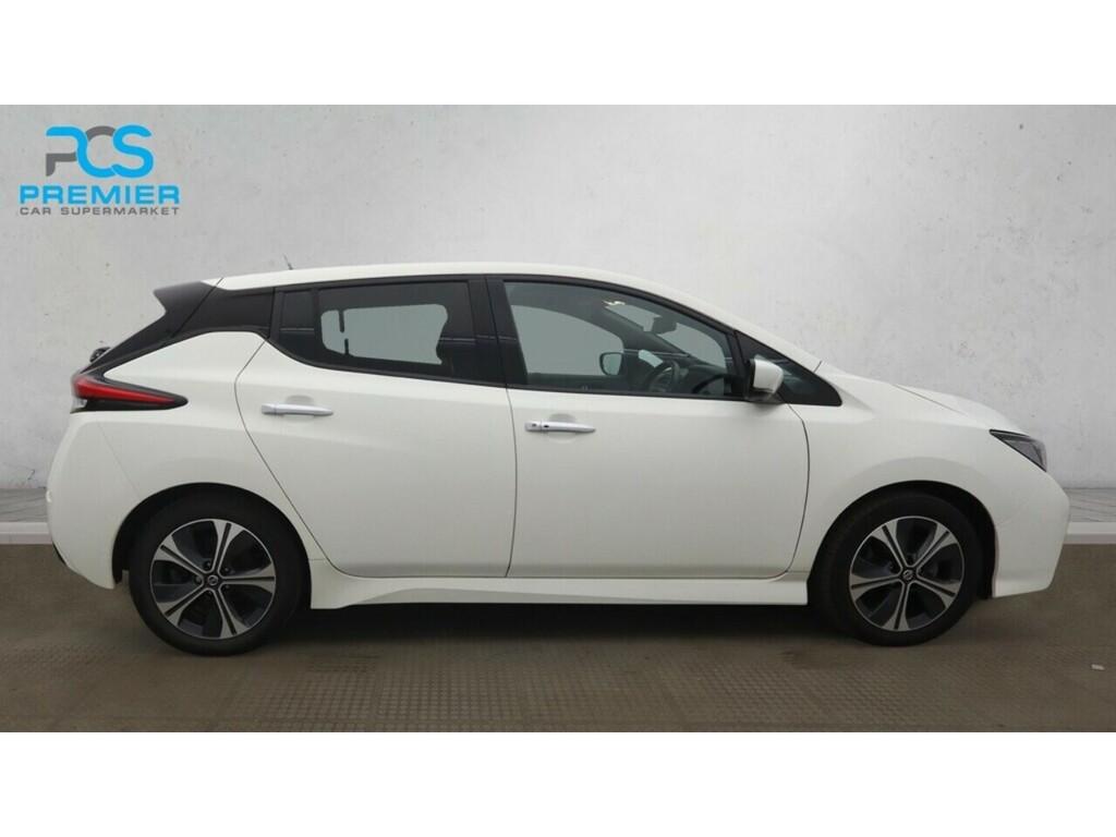 Nissan Leaf N-connecta DL20LUH White #2