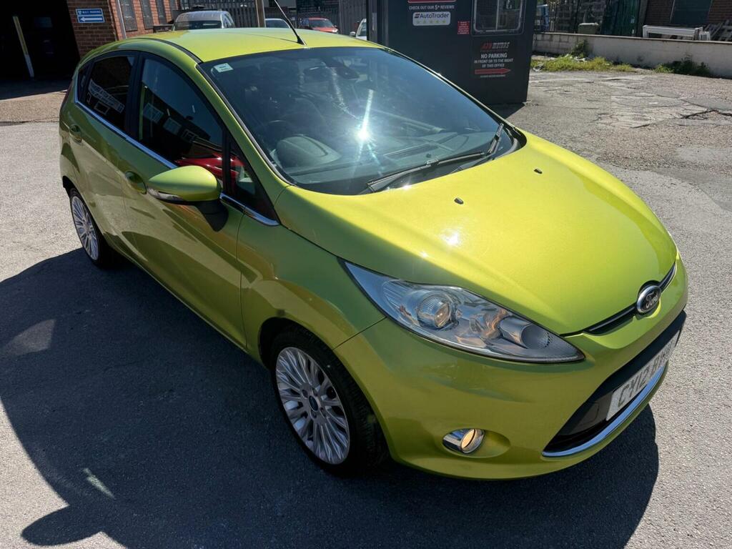 Ford Fiesta Hatchback 1.4 Titanium 201212 Green #3