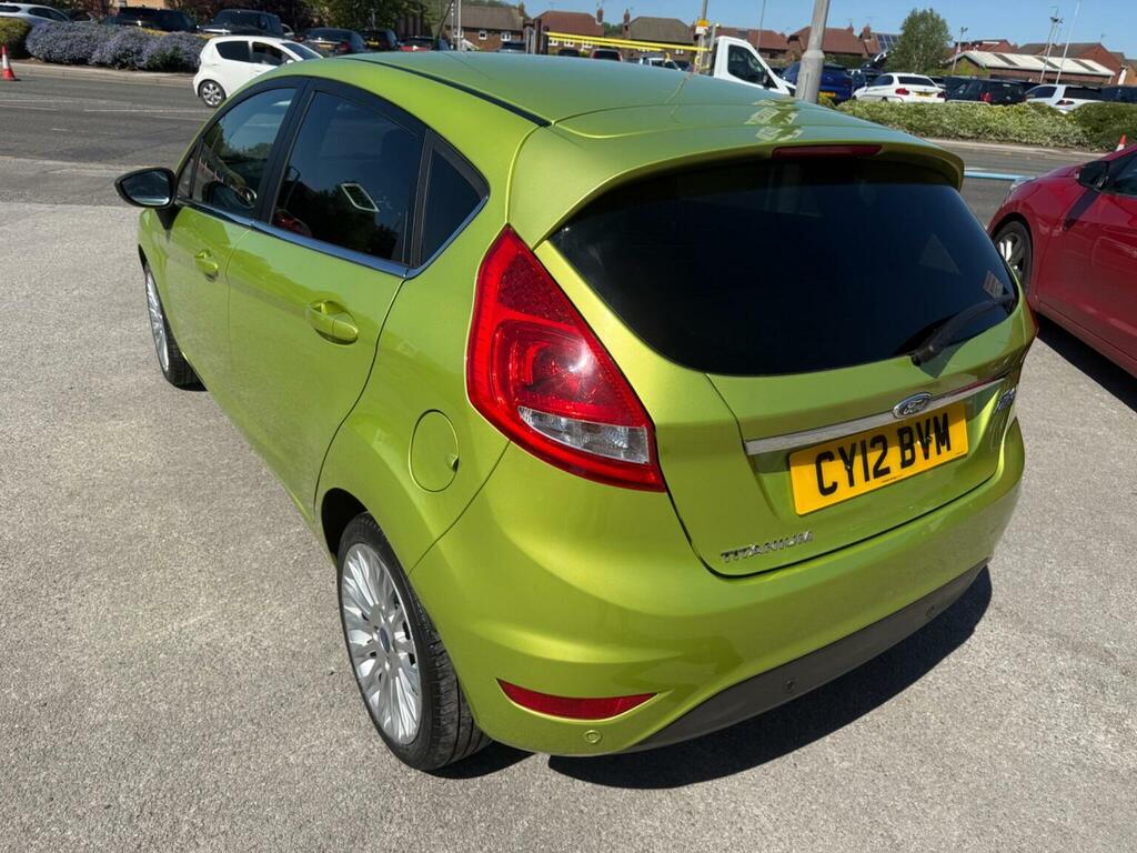 Ford Fiesta Hatchback 1.4 Titanium 201212 Green #6