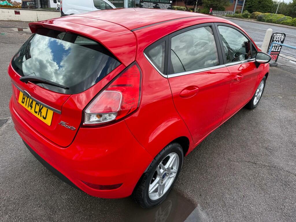 Ford Fiesta Hatchback 1.25 Zetec Euro 5 201414 BT14CKJ Red #4