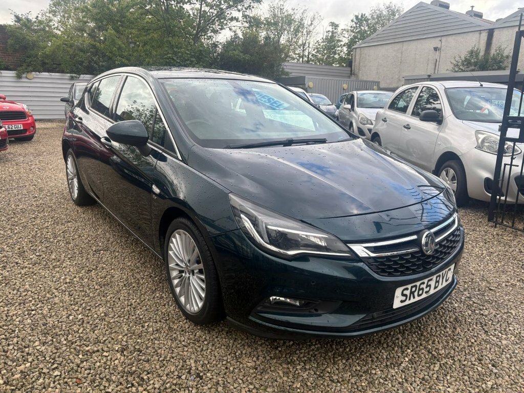 Vauxhall Astra 1.6L Elite Nav Green
