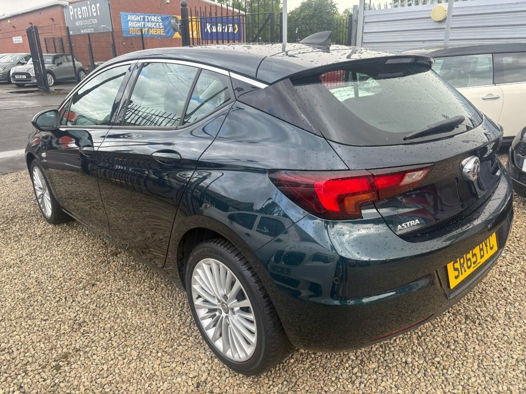 Vauxhall Astra 1.6L Elite Nav SR65BYC Green #4