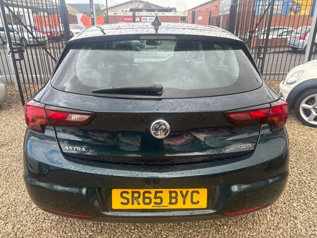 Vauxhall Astra 1.6L Elite Nav SR65BYC Green #5
