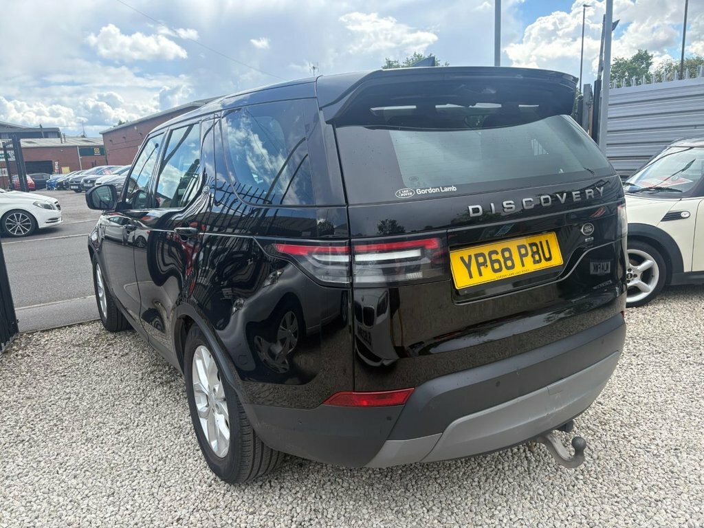Land Rover Discovery 3L Se YP68PBU Black #4