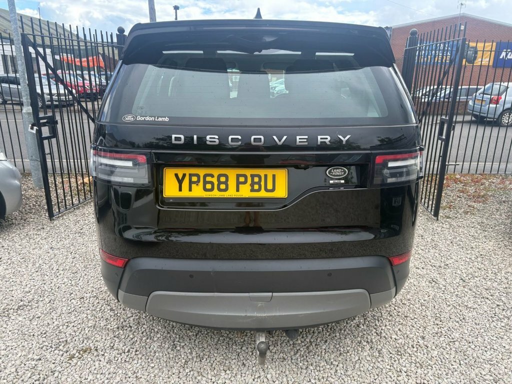 Land Rover Discovery 3L Se YP68PBU Black #5