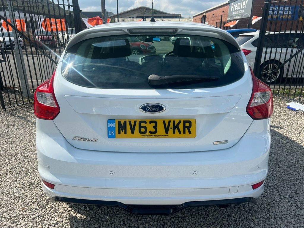 Ford Focus 1.6L Zetec S MV63VKR White #5