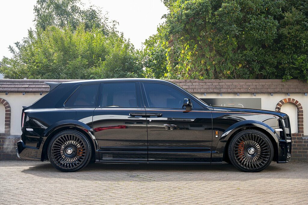 Rolls-Royce Cullinan V12 Black Badge White #3