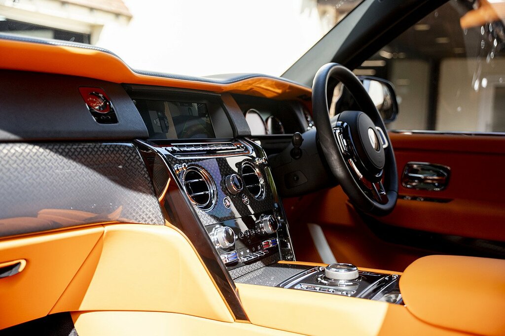 Rolls-Royce Cullinan Black Badge #19