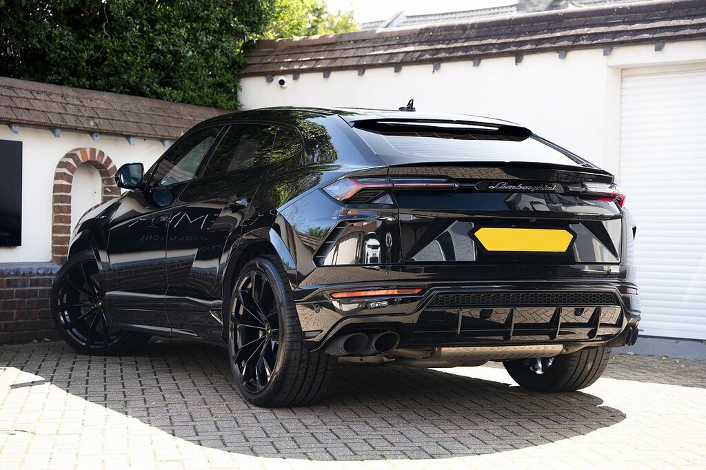 Lamborghini Urus V8  #5