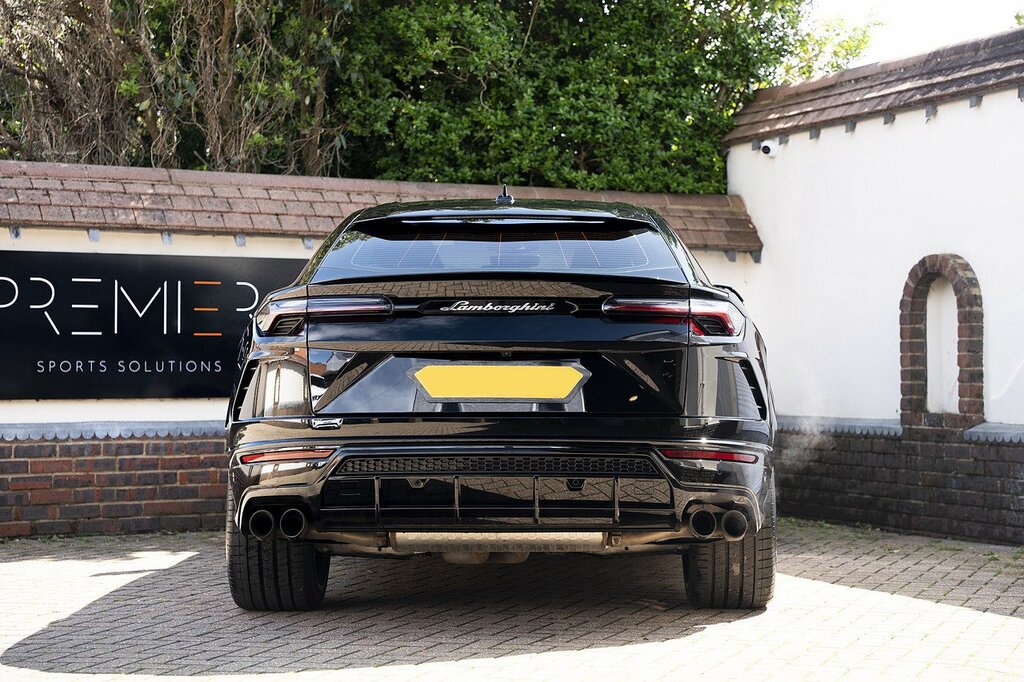 Lamborghini Urus V8  #4