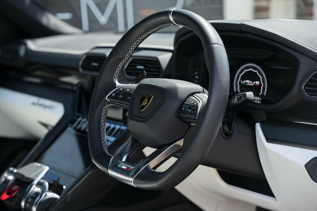 Lamborghini Urus 4.0T Fsi V8 Pearl Capsule #8