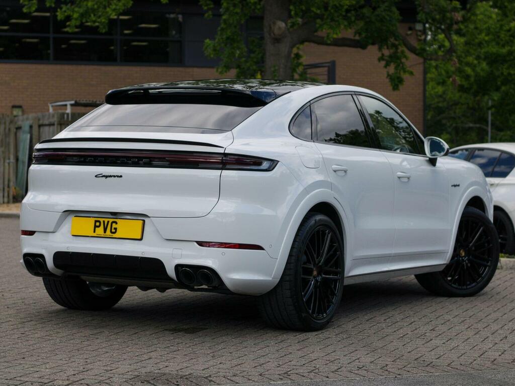 Porsche Cayenne Coupe 3.0 V6 E-hybrid 25.9Kwh Tiptronics 4Wd Euro White #2