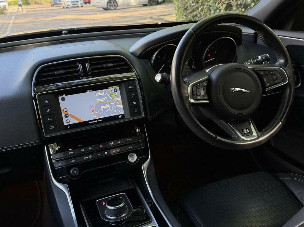 Jaguar XE Saloon 2.0D R-sport Euro 6 Ss 201868 BU68VHH Blue #3