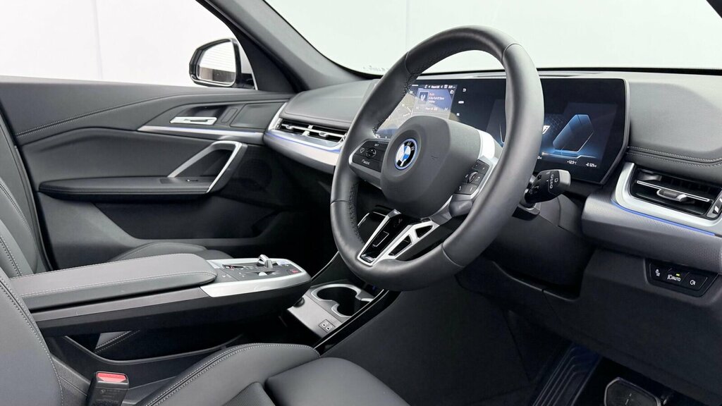 BMW iX1 Ix1 Edrive20 M Sport YA25XBJ Silver #6