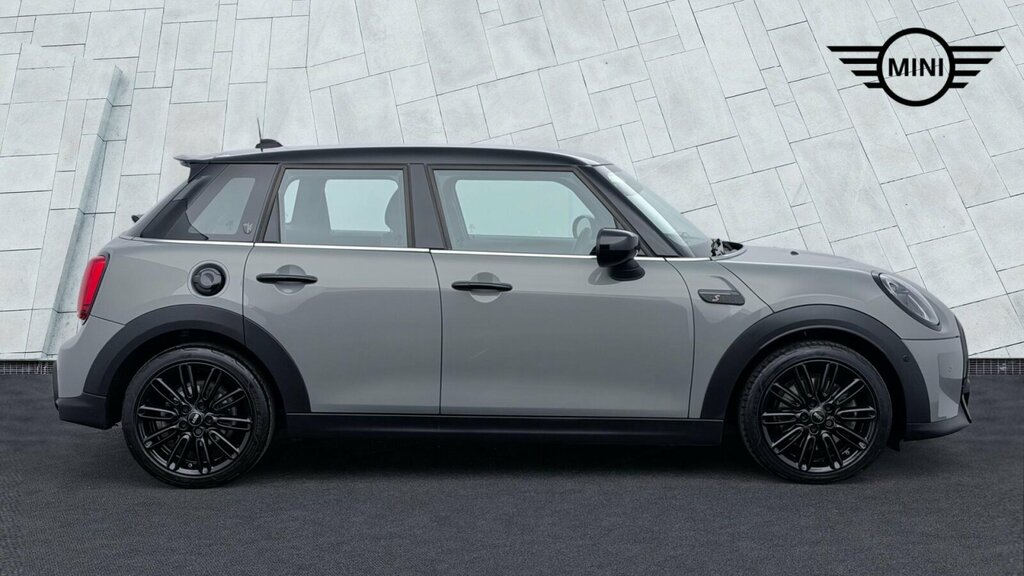 Mini Hatch 5-Door Hatch Cooper S Exclusive CVZ7139 Grey #3