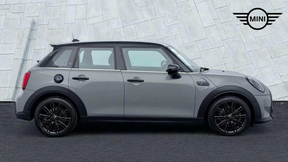Mini Hatch 5-Door Hatch Cooper S Exclusive CVZ7139 Grey #3