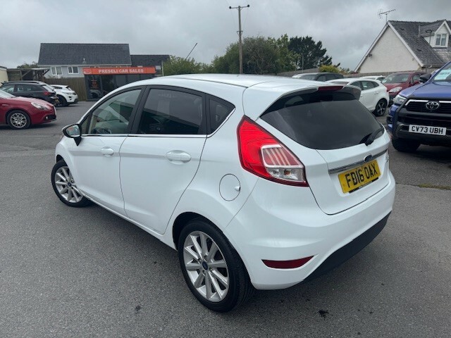 Ford Fiesta 1.5Tdci Titanium FD16OAX  #2
