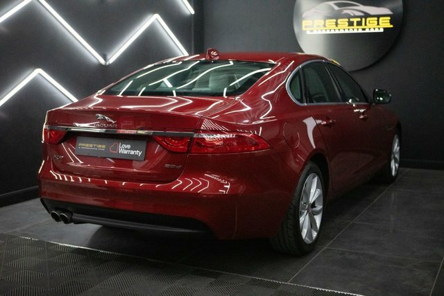 Jaguar XF 2.0D Prestige Saloon Euro 6 Ss ST68ZRG Red #4