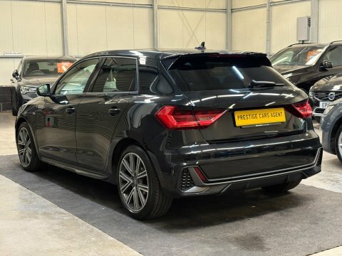 Audi A1 1.0 Tfsi 30 AU20OFM #4