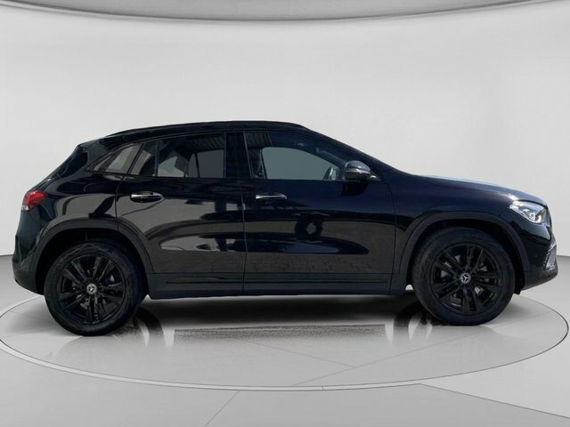 Mercedes-Benz GLA Class Gla200 Sport Suv EK72XMS Black #4