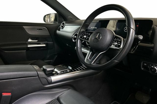 Mercedes-Benz GLA Class Gla200 Sport Suv EK72XMS Black #6