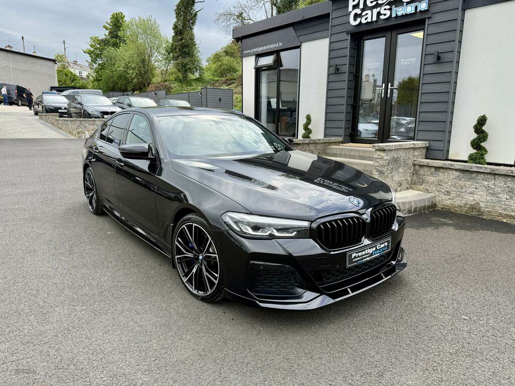 BMW 5 Series 530E M Sport AF22UOU Black #4