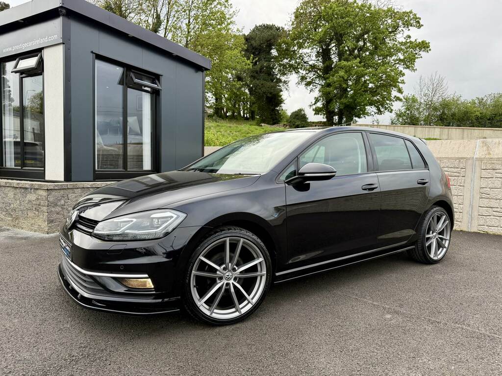Volkswagen Golf 1.6 Tdi Match Edition Black