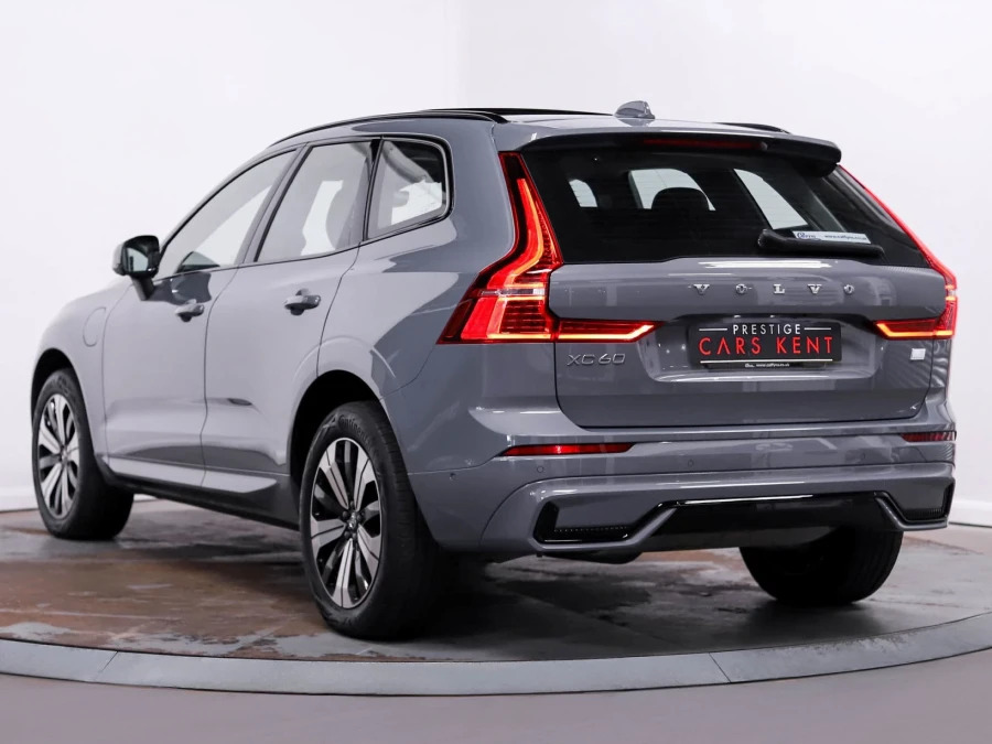 Volvo XC60 Plus Dark T6 Awd 350 Hp Grey #3