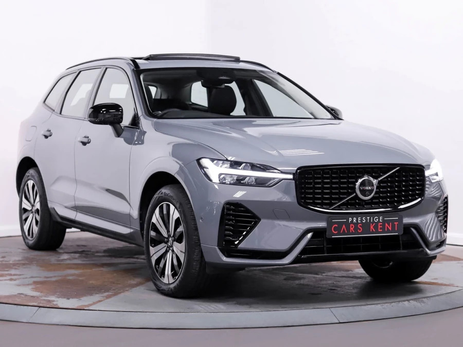 Volvo XC60 Plus Dark T6 Awd 350 Hp Grey