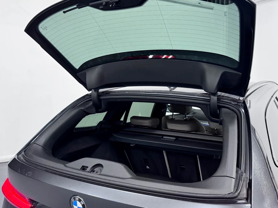 BMW 3 Series 330E M Sport Touring YM21UGH Grey #5
