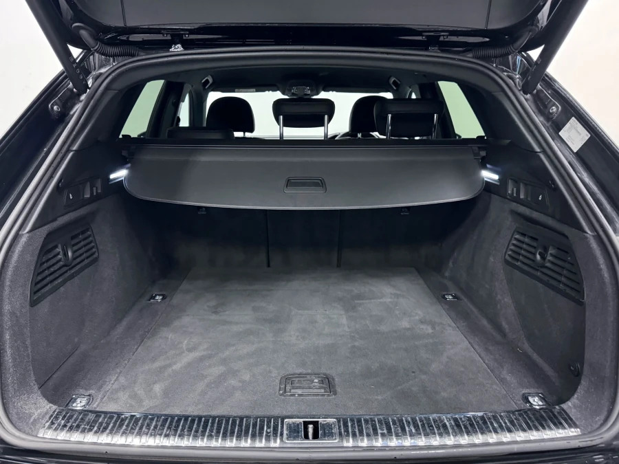 Audi Q8 e tron 55 Black Edition Suv Quattro 114 LP73OKF Black #5