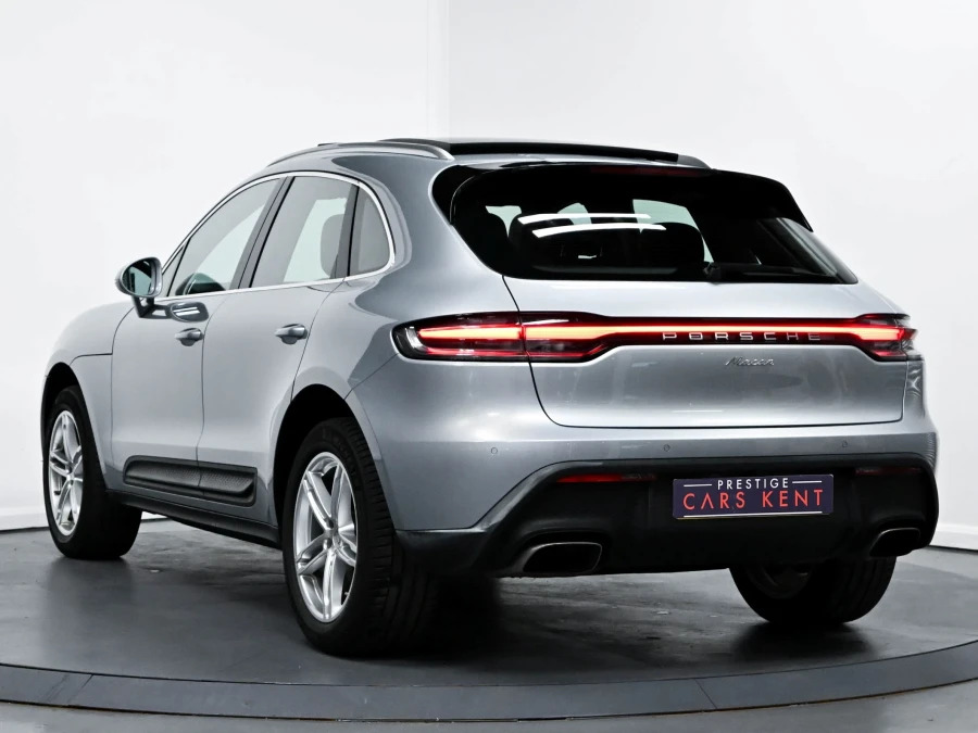 Porsche Macan 2.0T Suv Pdk 4Wd Euro 6 Ss 265 Ps LJ23XBM Silver #3