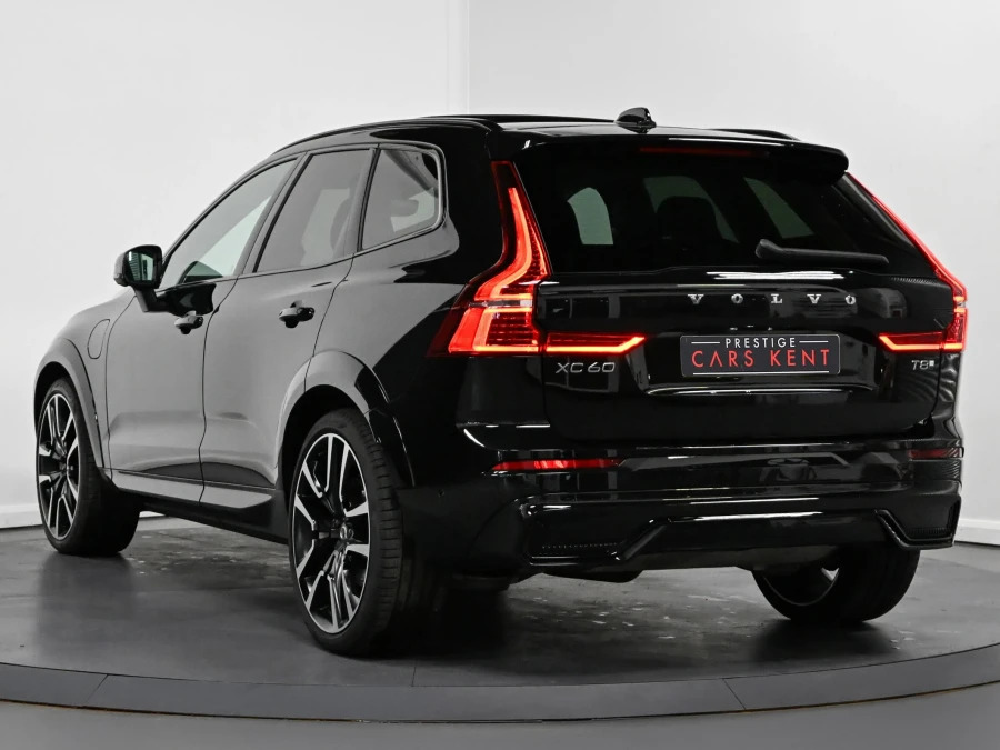 Volvo XC60 Ultra Dark T8 Awd 455 Hp Black #3